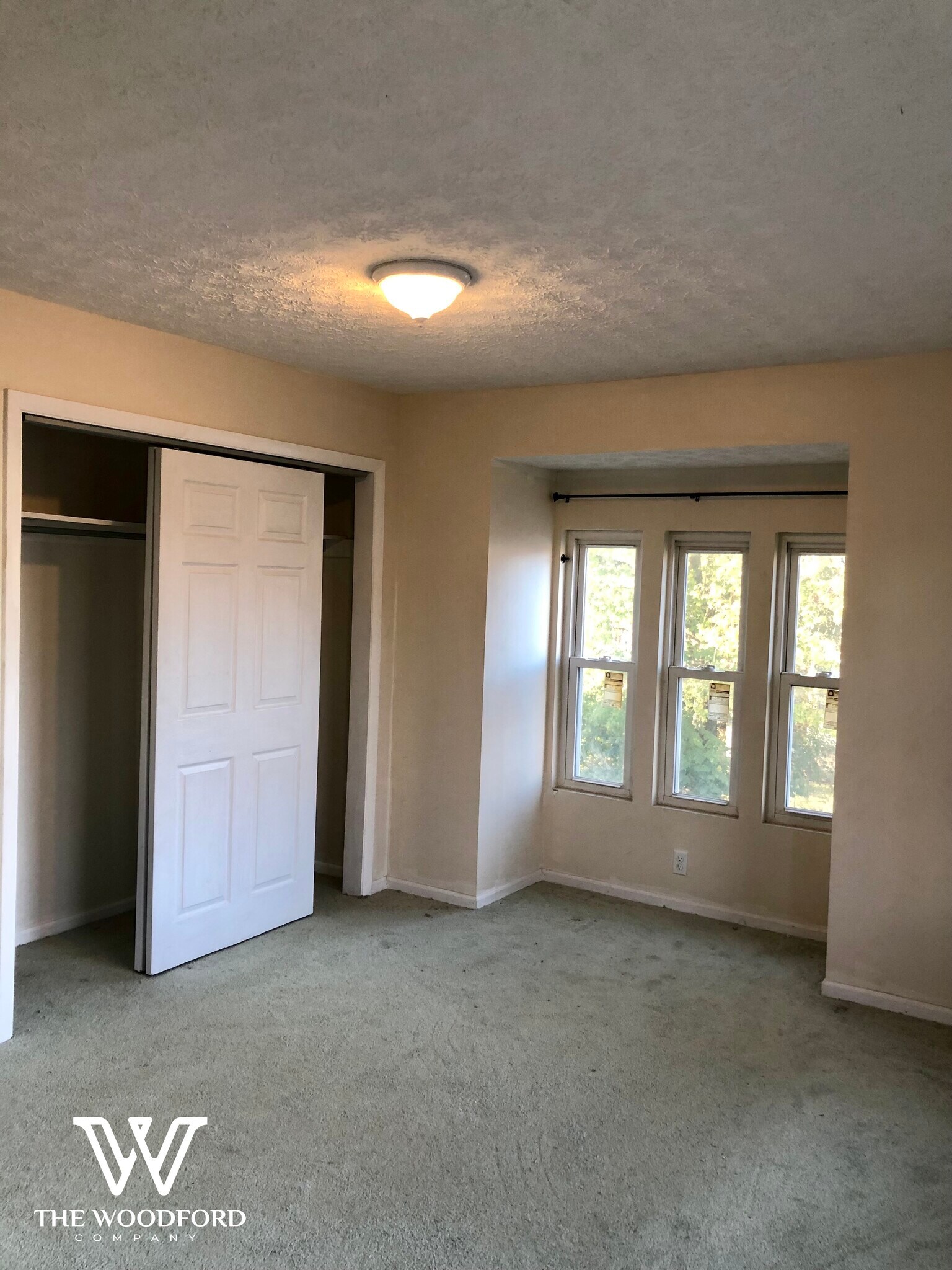 Building Photo - 1641 Summit Street