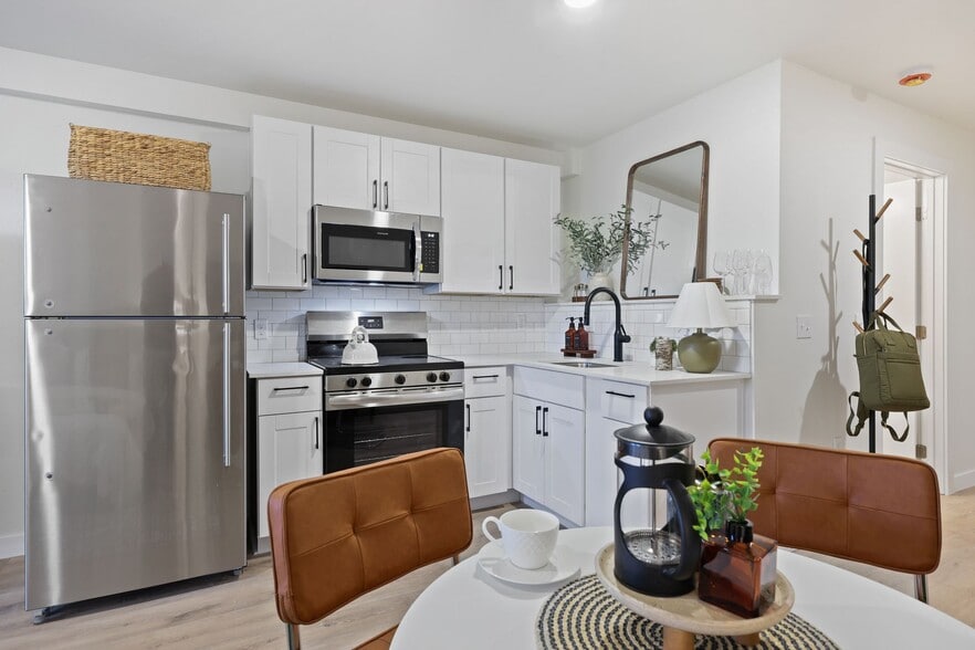 Building Photo - Westwater Village