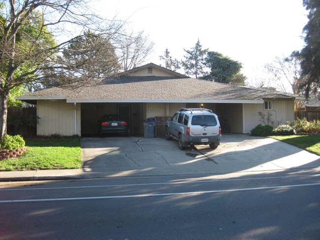 Primary Photo - Newly Updated Duplex in Davis