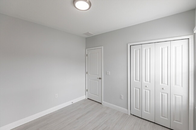Building Photo - BRAND NEW Construction, 3 bed / 2 bath Ren...