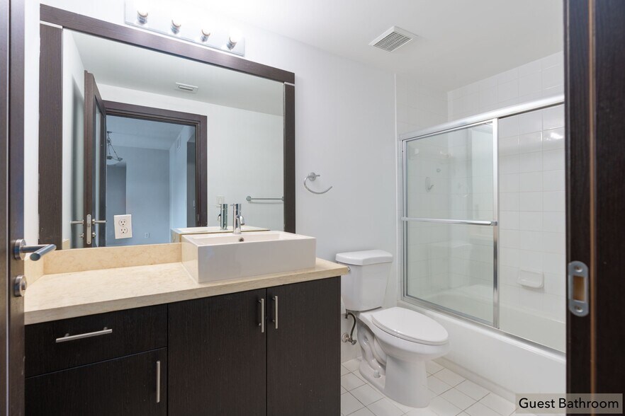 Building Photo - 50 Menores Ave