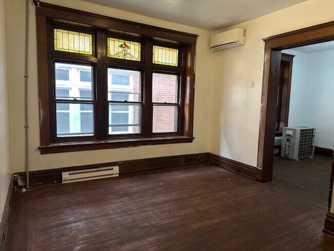 Building Photo - 1909 Market St