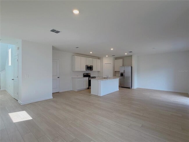 Building Photo - 6429 Domizio Dr