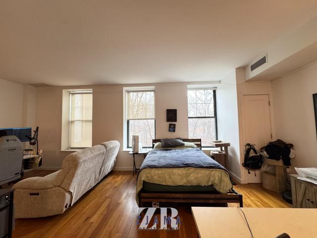 Building Photo - 0 bedroom in BROOKLYN NY 11226