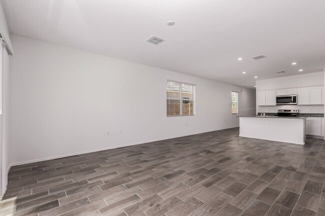 Building Photo - Brand New - Never Lived In 3 Bedroom / 2 B...