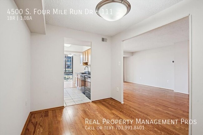 Building Photo - 4500 S Four Mile Run Dr