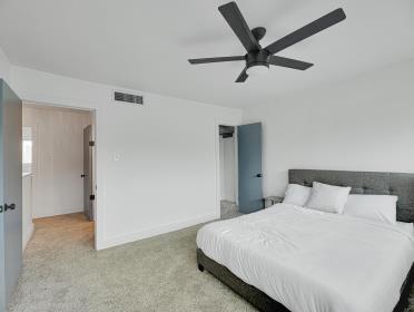 Building Photo - 3809 N Braeswood Blvd