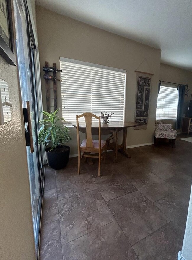 Building Photo - 13700 N Fountain Hills Blvd