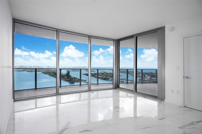 Building Photo - 488 NE 18th St