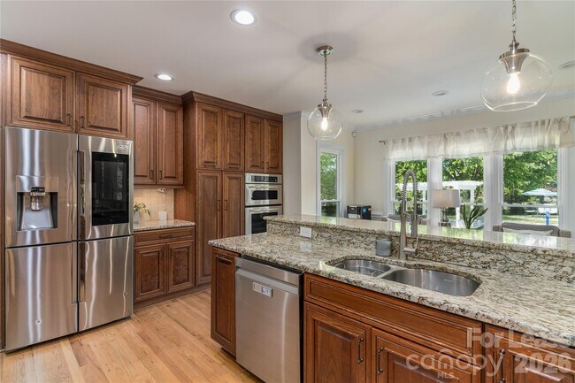 Building Photo - 16647 Greenfarm Rd