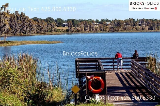 Building Photo - 14508 Crestavista Ave
