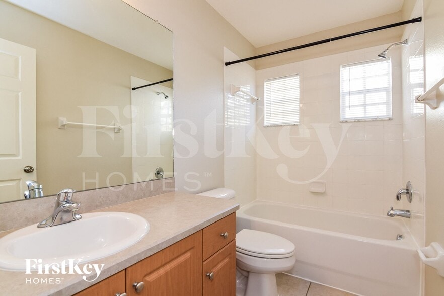 Building Photo - 5916 Beaconpark St