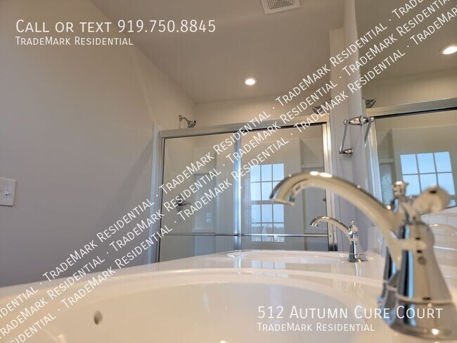 Building Photo - 512 Autumn Cure Ct