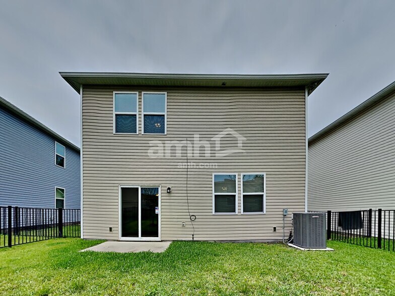 Building Photo - 8583 Highfield Ave