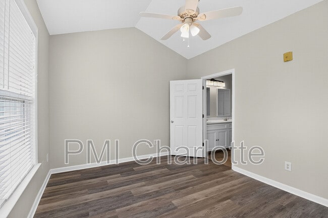 Building Photo - 18736 Nautical Dr