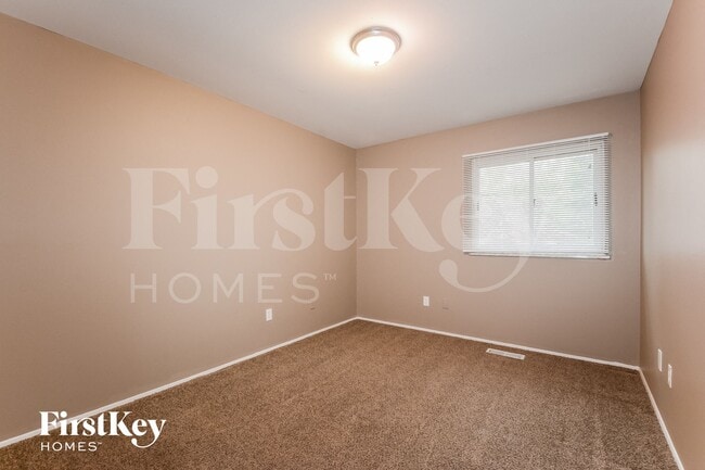 Building Photo - 844 Townhouse Ln