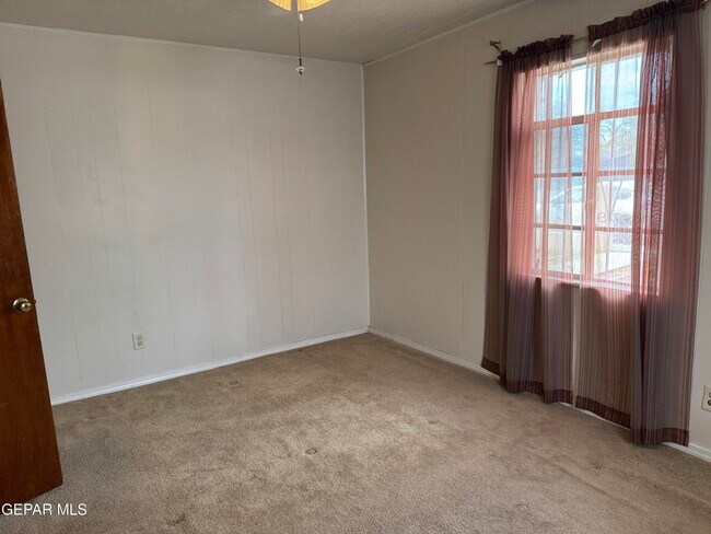 Building Photo - 9351 Carranza Dr