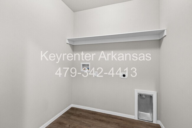 Building Photo - Gorgeous home ready for you!
