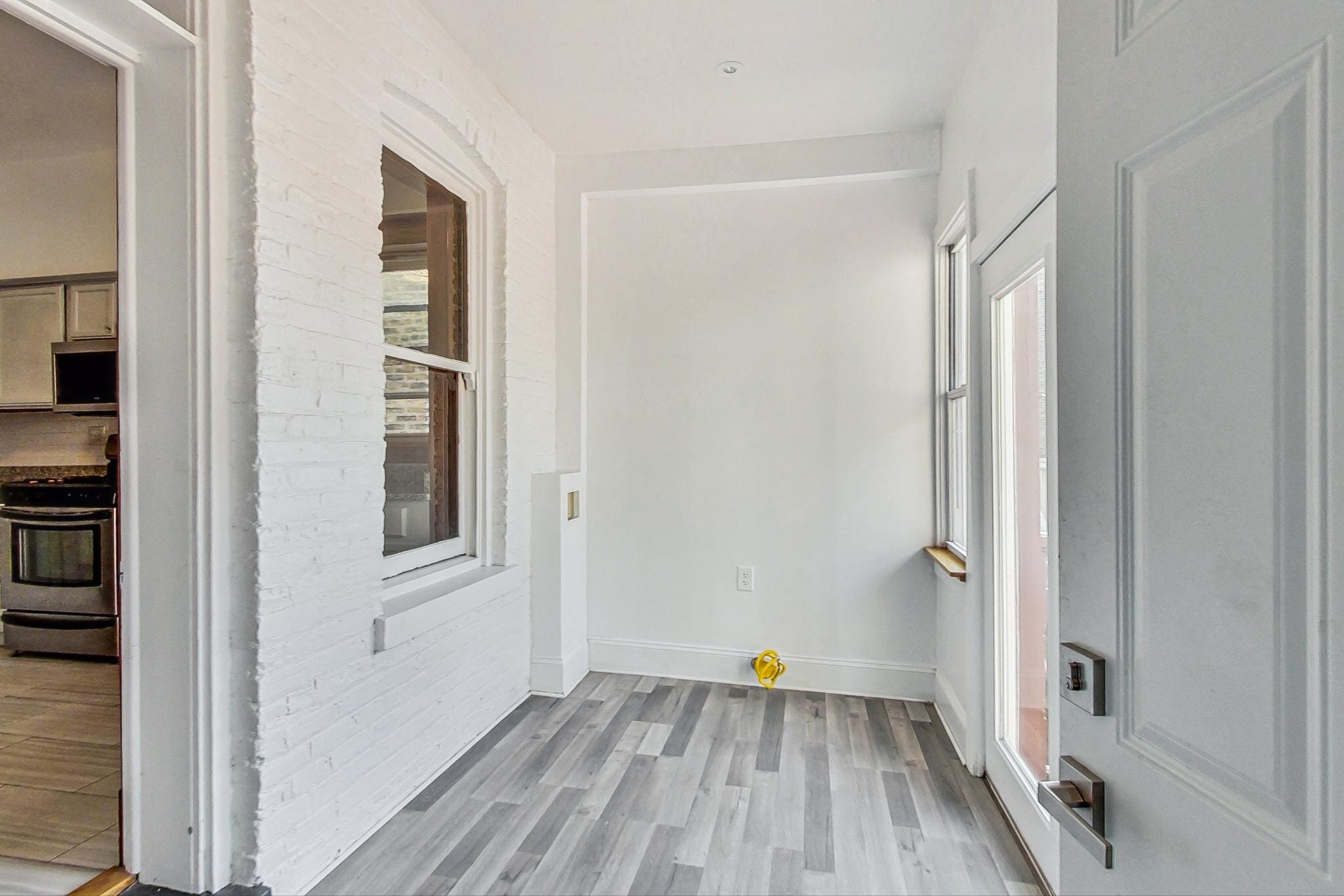 Building Photo - 2254 N Springfield Ave