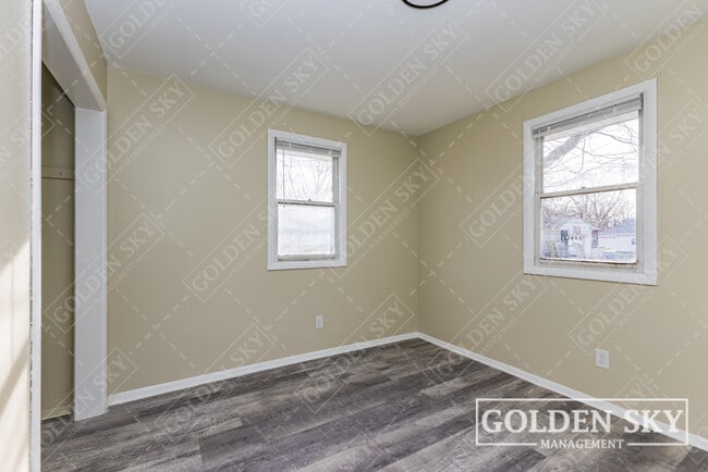 Building Photo - 2125 E Harvard Ave