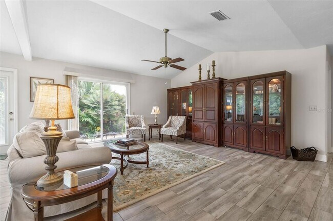 Building Photo - 4 Jasmine Run