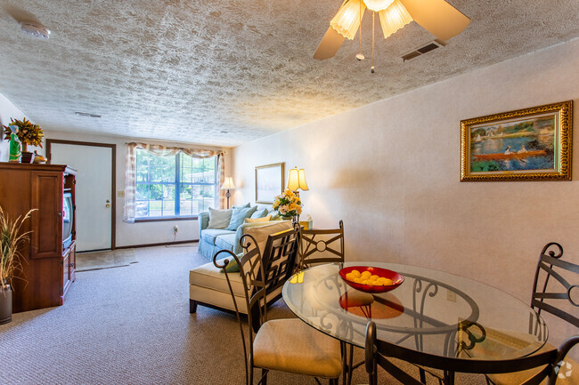 1BR, 1BA - 576 SF - Meadowood Apartments