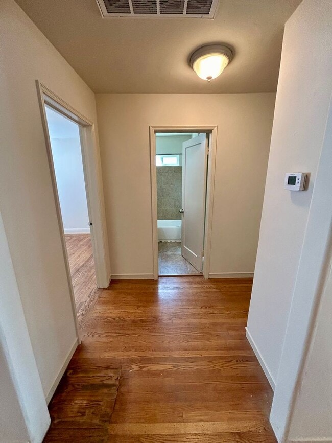 Building Photo - Exceptional Single Family House for Rent!