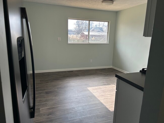 Building Photo - 2009 Frisse Ave