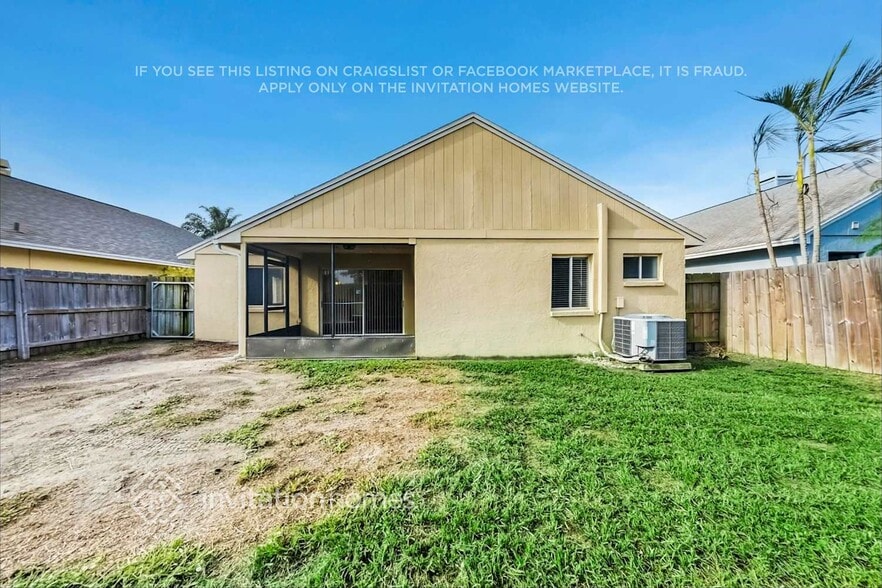 Building Photo - 1517 Chepacket St