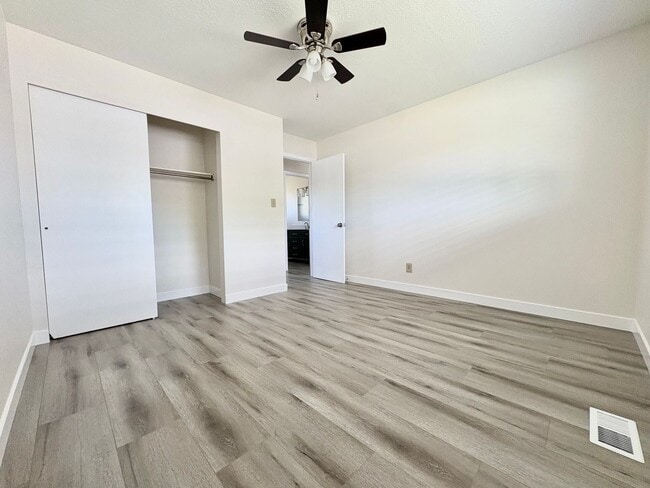 Building Photo - Newly Renovated 3 Bedroom, 1 Bath Duplex – in Lehi!