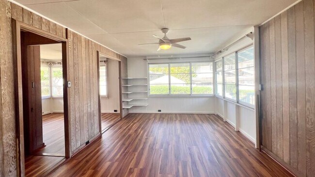 Building Photo - 156-B N Kalaheo Ave