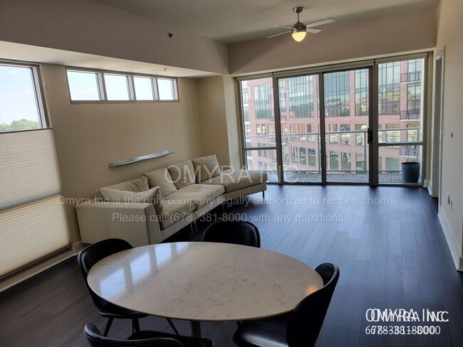 Building Photo - 1100 Howell Mill Rd NW