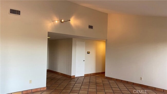 Building Photo - 5974 Maury Ave