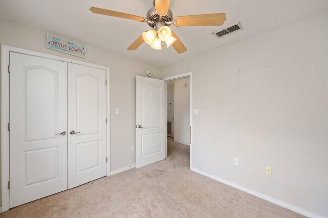 Building Photo - PRICE DROP!! Wonderful 4-Bedroom in Driftwood Estates