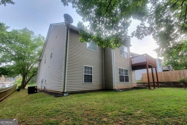 Building Photo - 3110 Crest Ridge Cir SW
