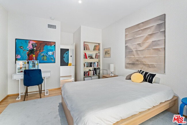 Building Photo - 10045 Reevesbury Dr