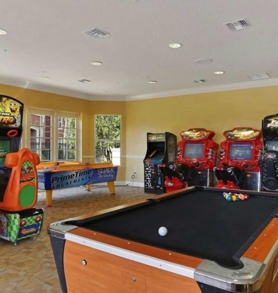 Building Photo - 4802 Cayview Ave