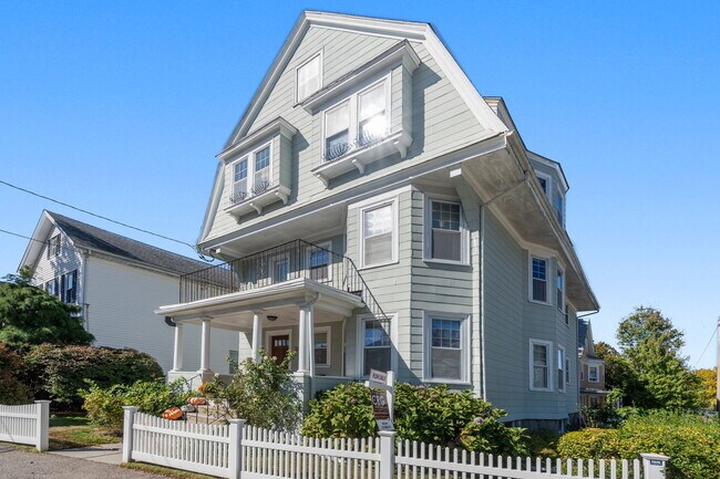 Building Photo - 22 S Walter St