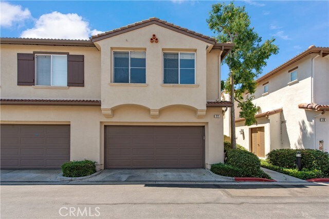 Building Photo - 22 Moonstone