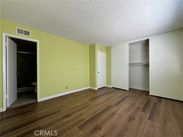 Building Photo - 1472 Forest Glen Dr