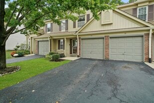 Building Photo - 20 Peach Tree Ln