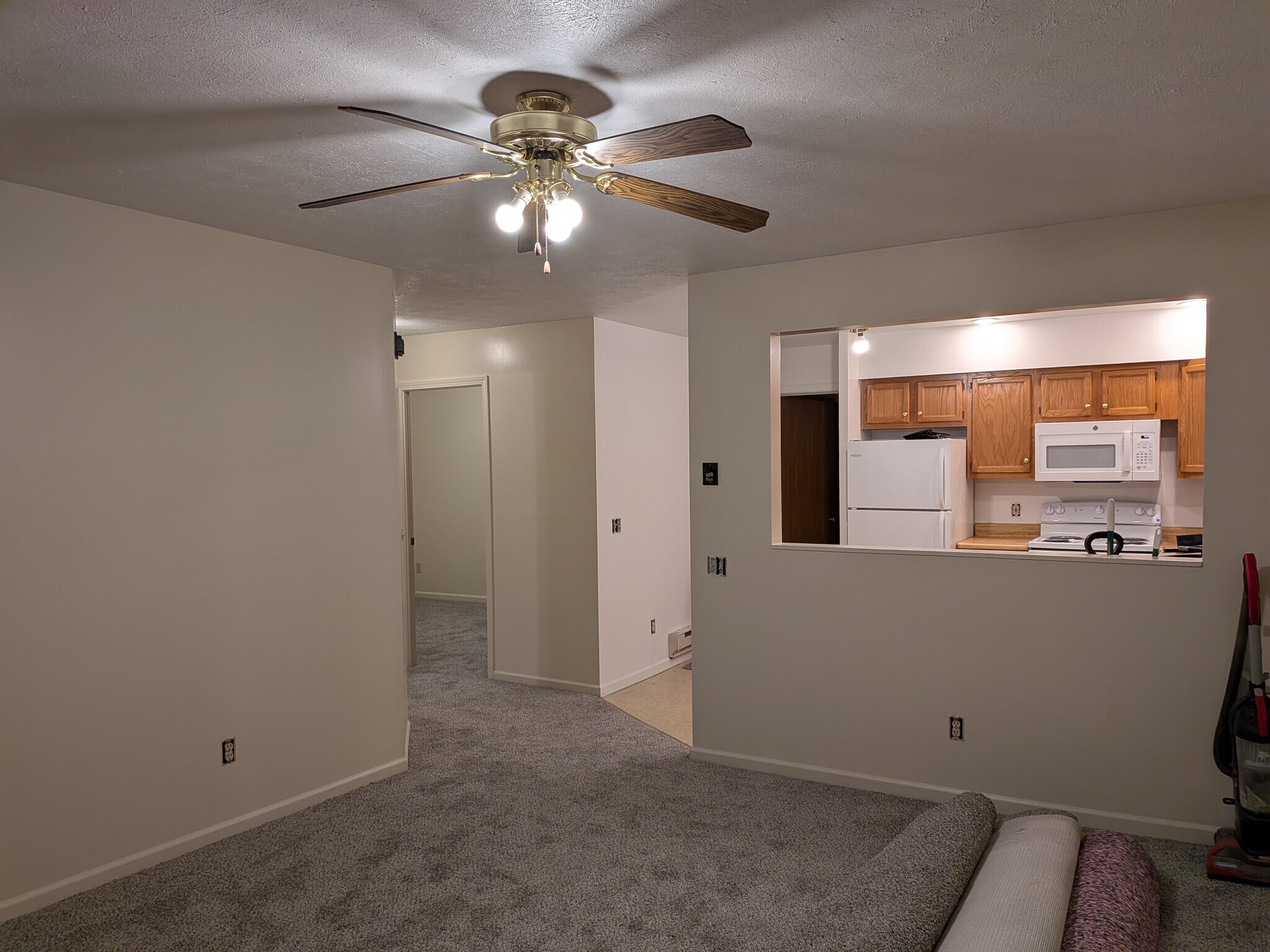 Building Photo - 123 S Union St