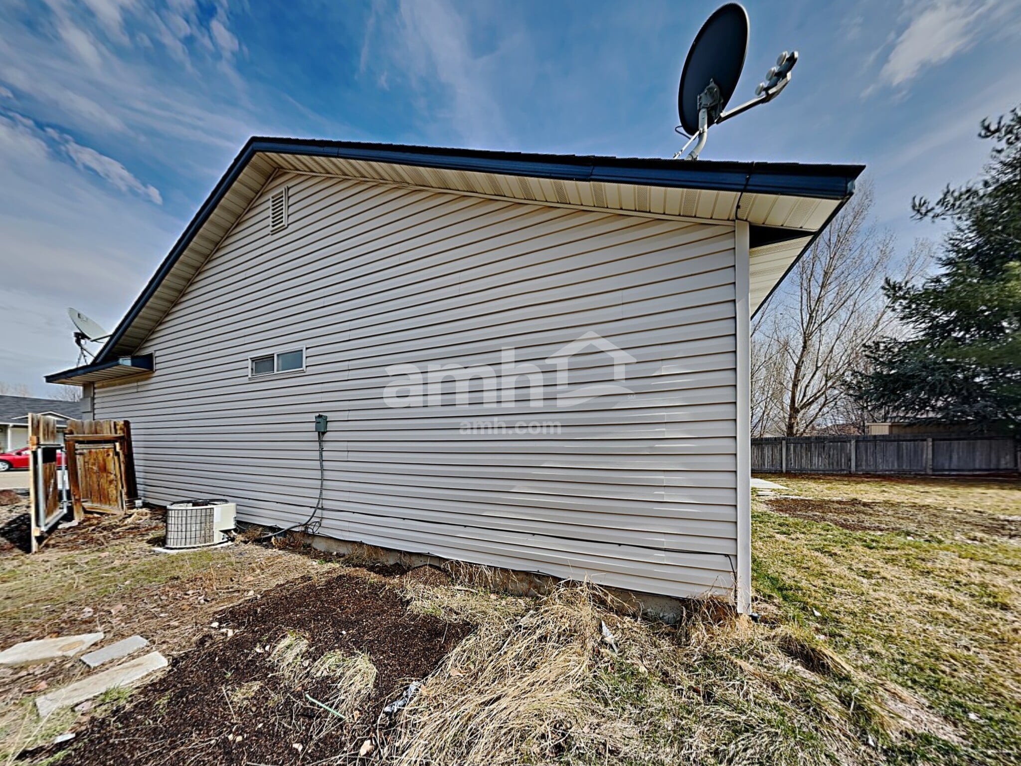 Building Photo - 16661 N Yorkshire Ln