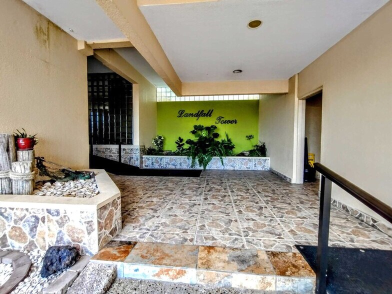 Building Photo - 6403 Padre Blvd