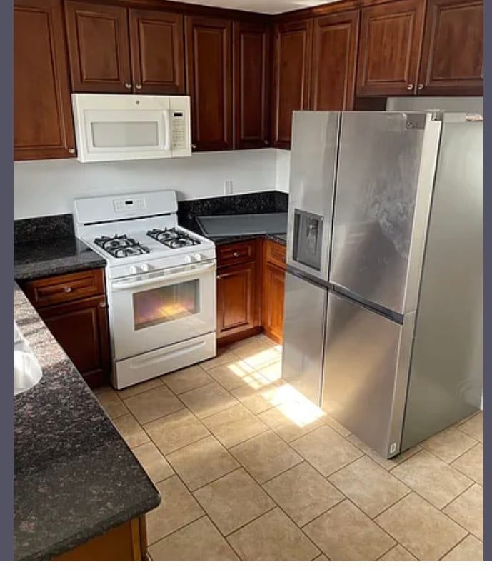 Building Photo - 1529 Mohawk St