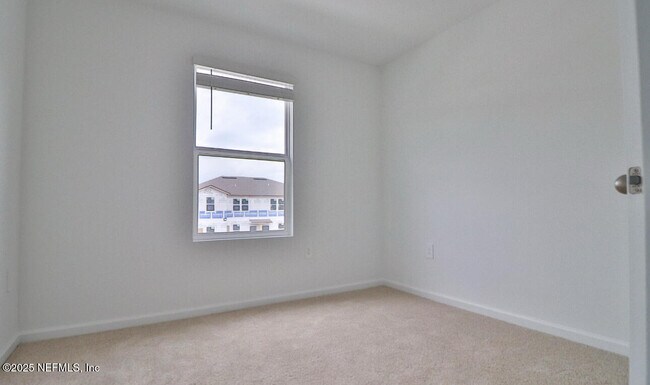 Building Photo - 244 Elmhurst Ln