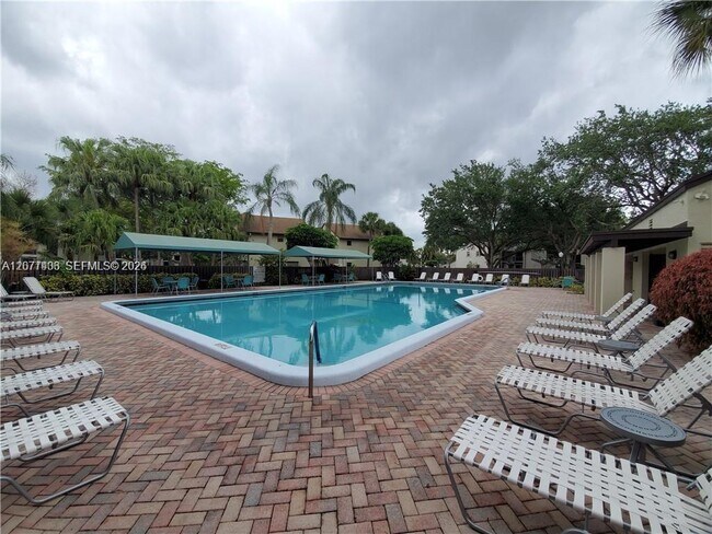 Building Photo - 3709 Cocoplum Cir
