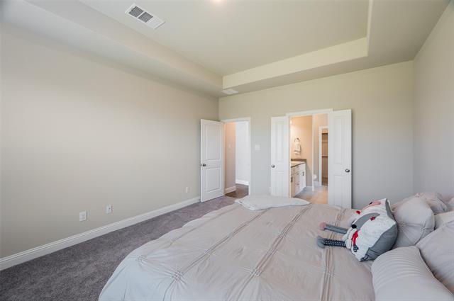 Building Photo - 6005 Horsetail Dr