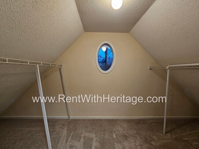 Building Photo - 6849 Quail Pl