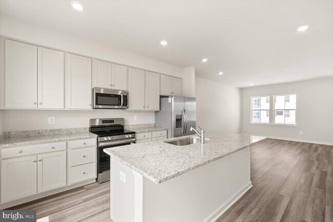 Building Photo - 118 Milburn Dr